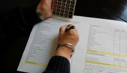 Formación Profesional Contabilidad Financiera y Sociedades: Las 6 formaciones a Distancia que más buscan los que quieren titularse